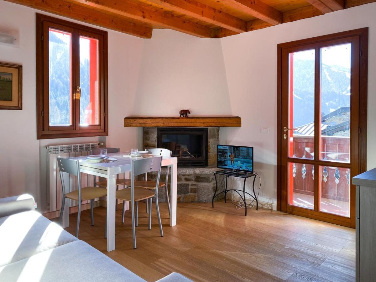 Apartament Mansarda Corno D'Aola Ponte Di Legno Zewnętrze zdjęcie