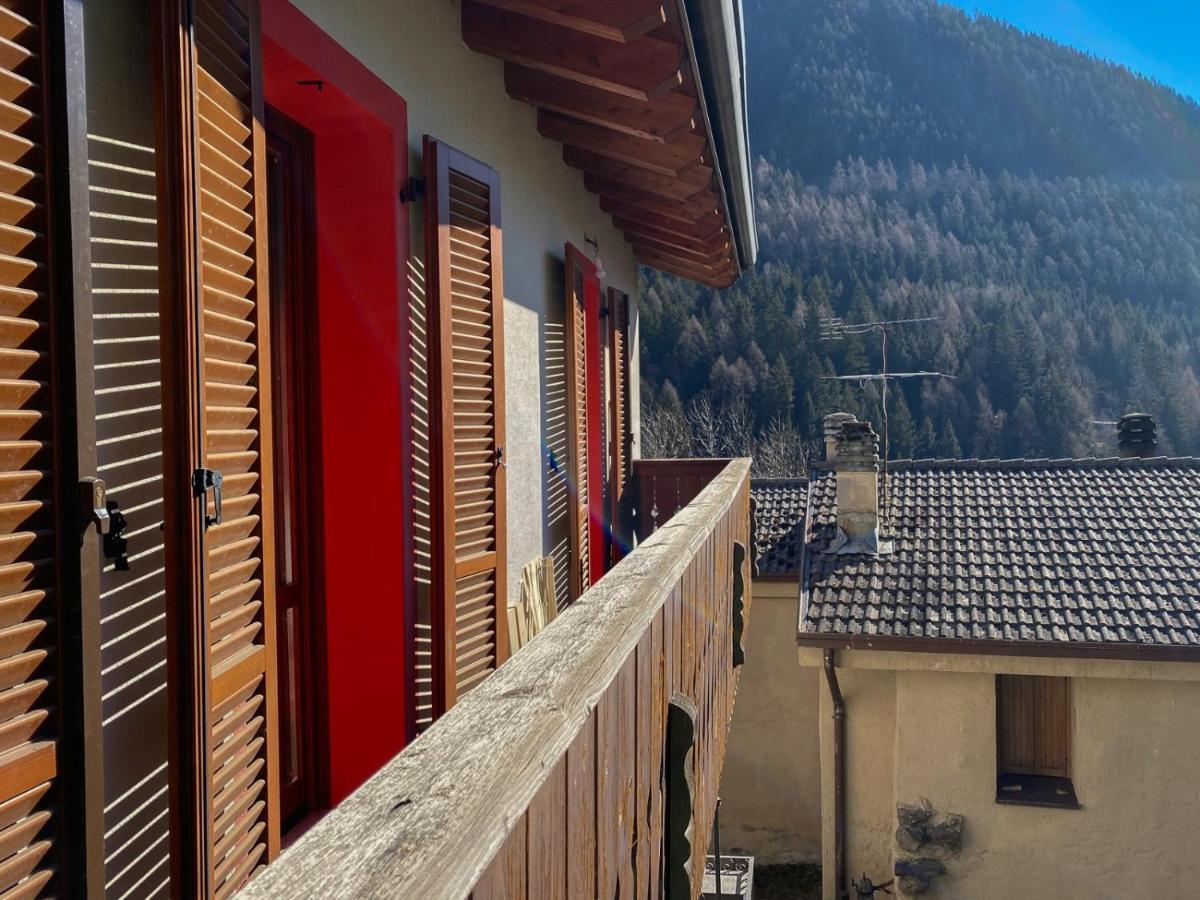 Apartament Mansarda Corno D'Aola Ponte Di Legno Zewnętrze zdjęcie